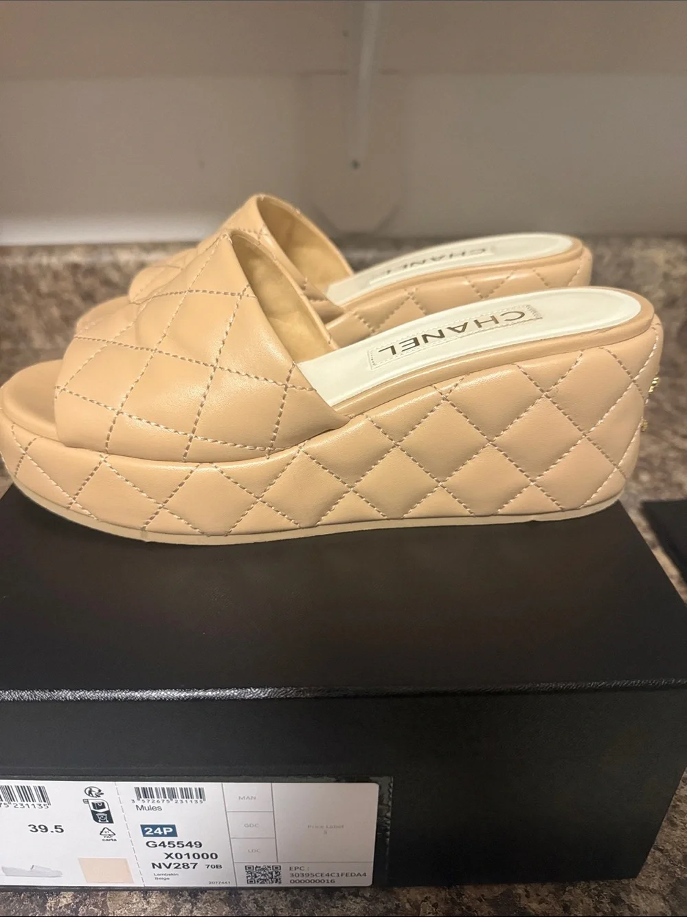 CHANEL quilted leather